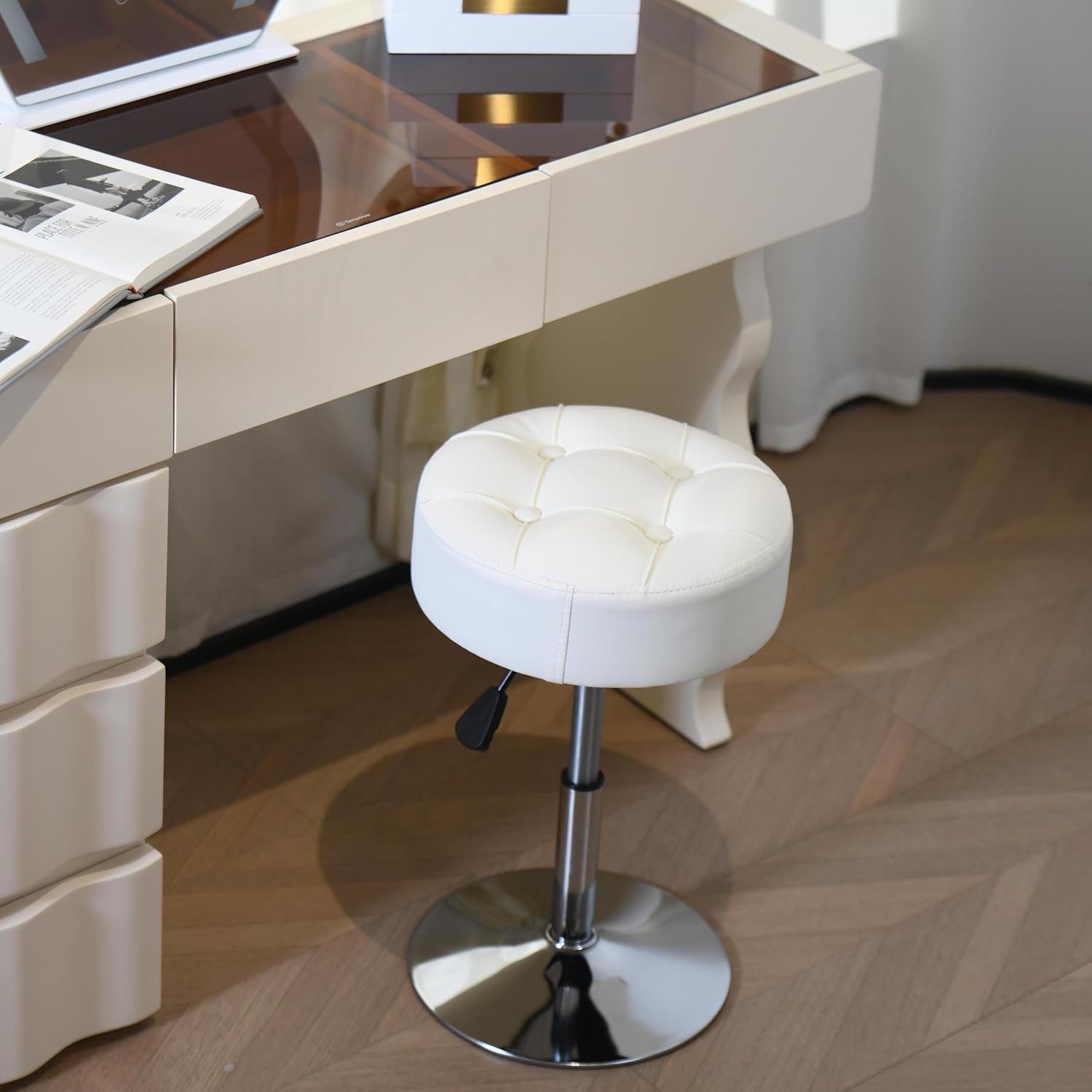 Adjustable white vanity stool - Image 2